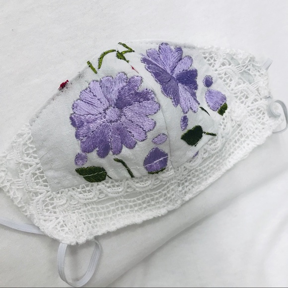 MEXICANA Accessories - Lavender Floral Embroidered Lace Face Mask